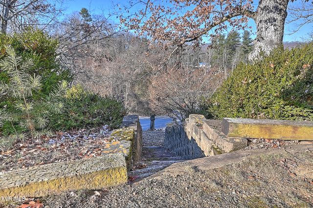 607 Greenfield Place, Bristol, TN 37620