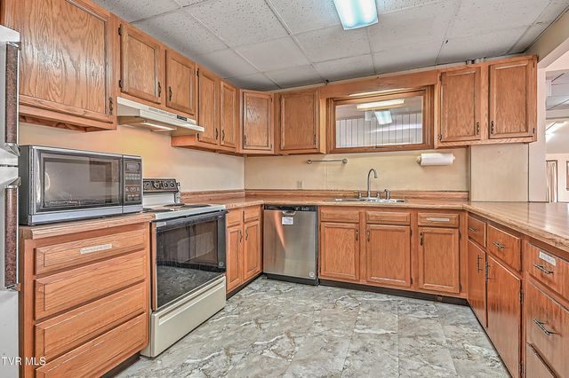 607 Greenfield Place, Bristol, TN 37620