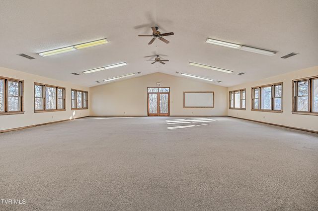 607 Greenfield Place, Bristol, TN 37620