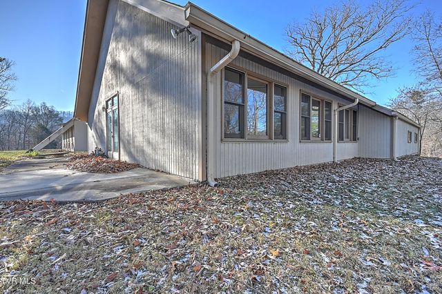 607 Greenfield Place, Bristol, TN 37620