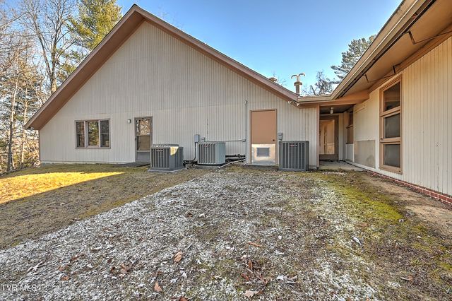 607 Greenfield Place, Bristol, TN 37620