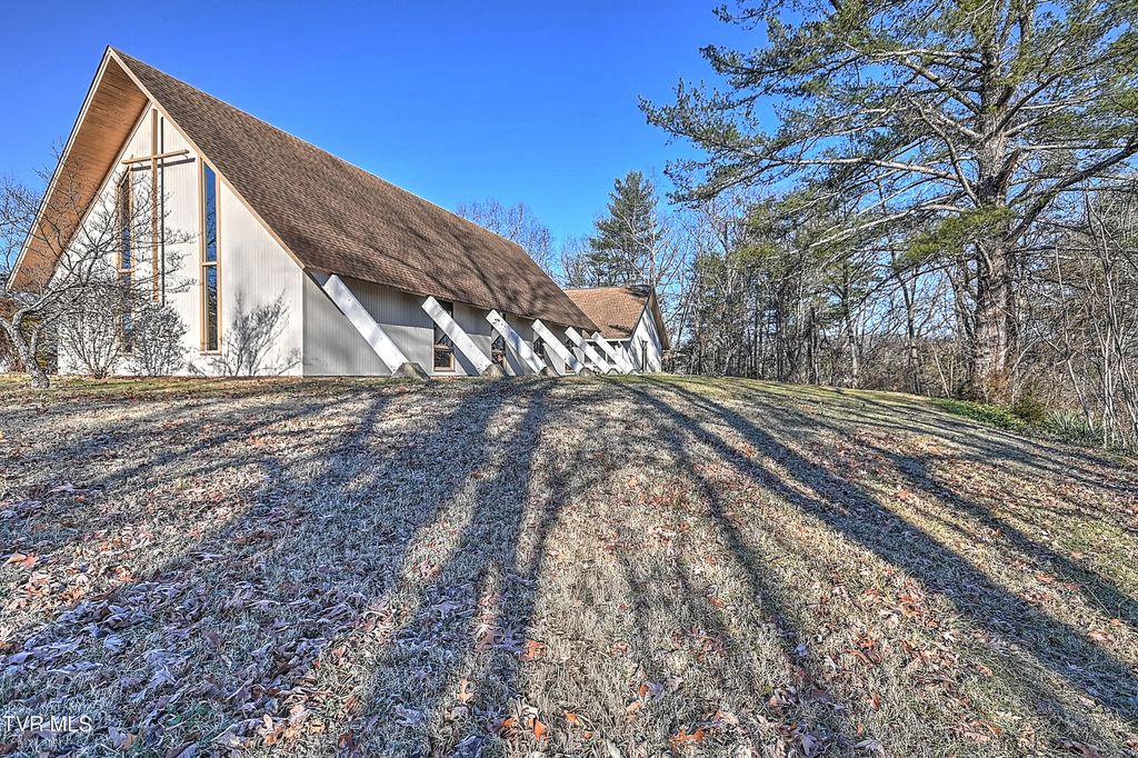 607 Greenfield Place, Bristol, TN 37620