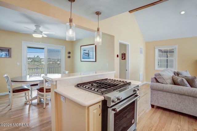 20 Carroll Avenue, Tuckerton, NJ 08087