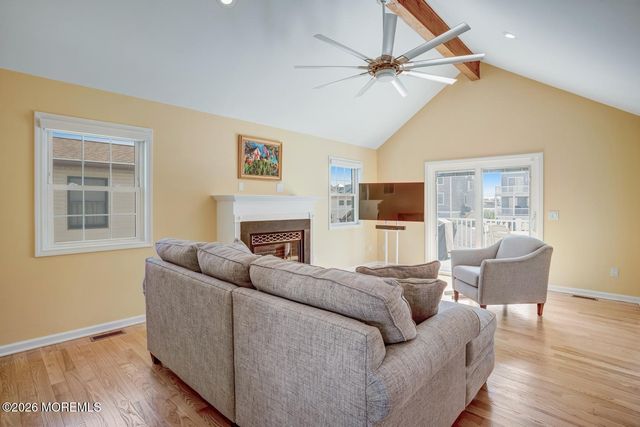 20 Carroll Avenue, Tuckerton, NJ 08087