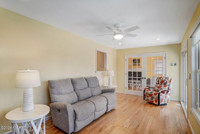20 Carroll Avenue, Tuckerton, NJ 08087