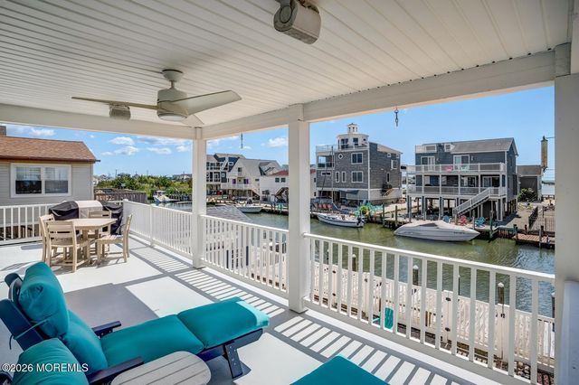 20 Carroll Avenue, Tuckerton, NJ 08087