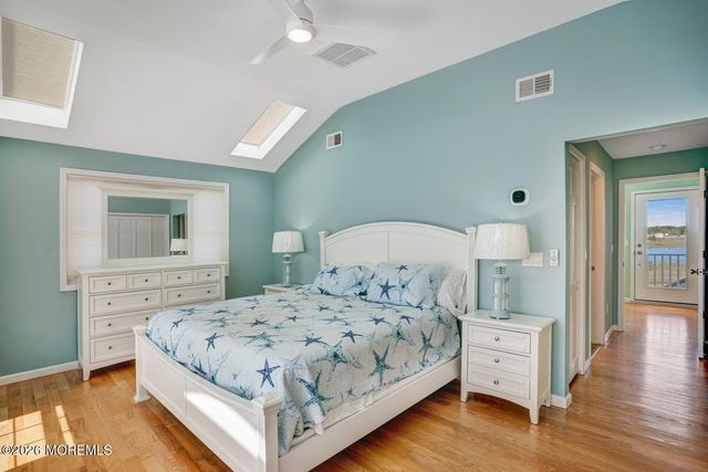 20 Carroll Avenue, Tuckerton, NJ 08087