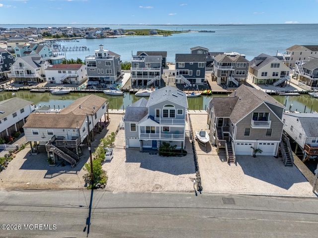 20 Carroll Avenue, Tuckerton, NJ 08087
