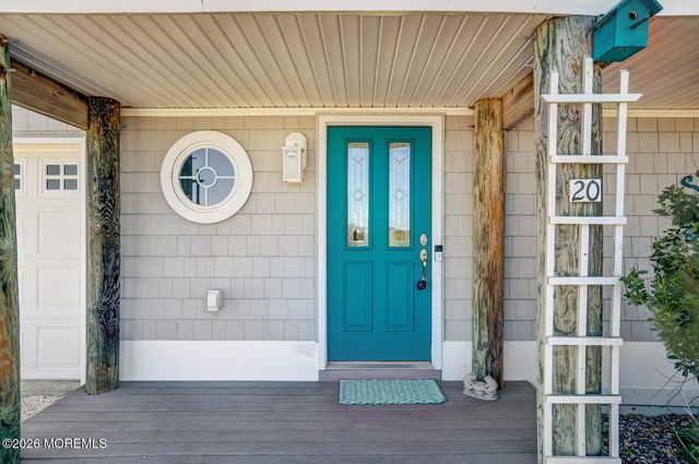 20 Carroll Avenue, Tuckerton, NJ 08087