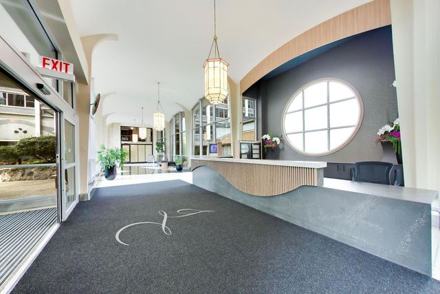 4250 N Marine Drive 1330, Chicago, IL 60613