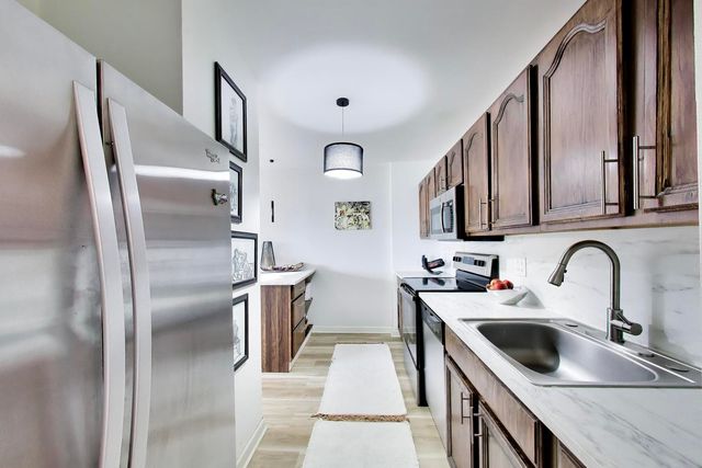 4250 N Marine Drive 1330, Chicago, IL 60613