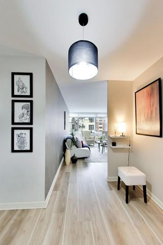 4250 N Marine Drive 1330, Chicago, IL 60613