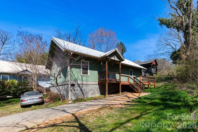 210 State Street, Asheville, NC 28806
