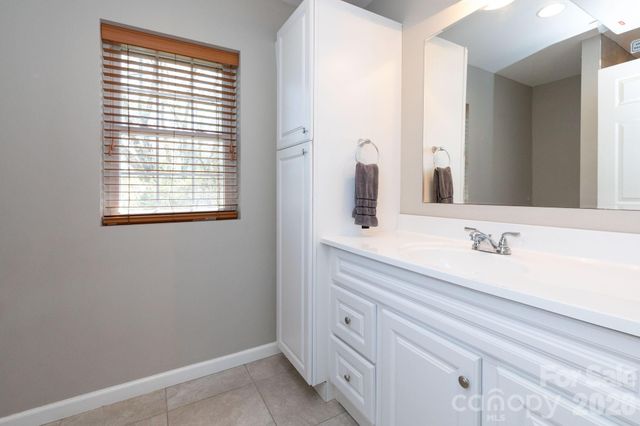 210 State Street, Asheville, NC 28806