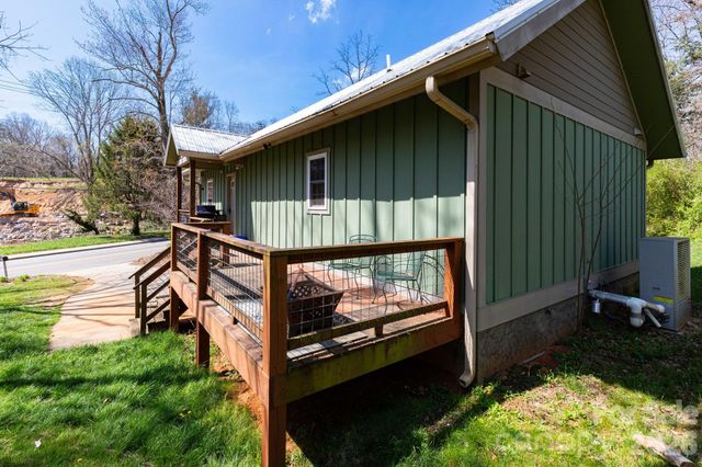 210 State Street, Asheville, NC 28806