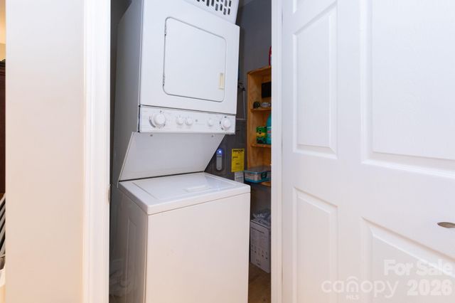 210 State Street, Asheville, NC 28806