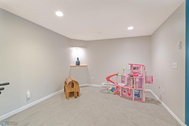1909 E Rose Creek Parkway S, Fargo, ND 58104