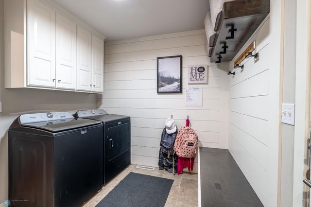 1909 E Rose Creek Parkway S, Fargo, ND 58104