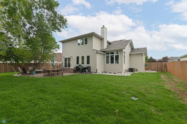 1909 E Rose Creek Parkway S, Fargo, ND 58104
