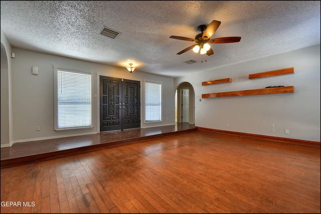 11429 Pratt Avenue, El Paso, TX 79936