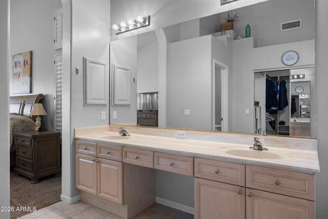 3521 E BROOKWOOD Court, Phoenix, AZ 85048