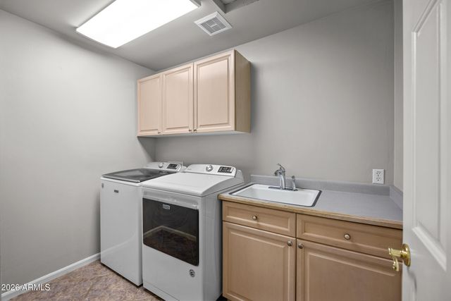 3521 E BROOKWOOD Court, Phoenix, AZ 85048