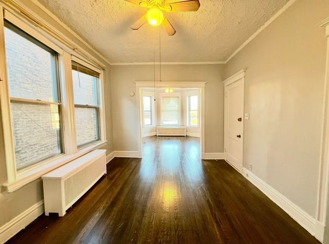 743 E 69th Place, Chicago, IL 60637