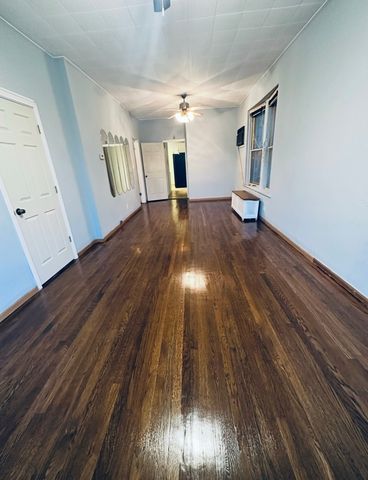 743 E 69th Place, Chicago, IL 60637