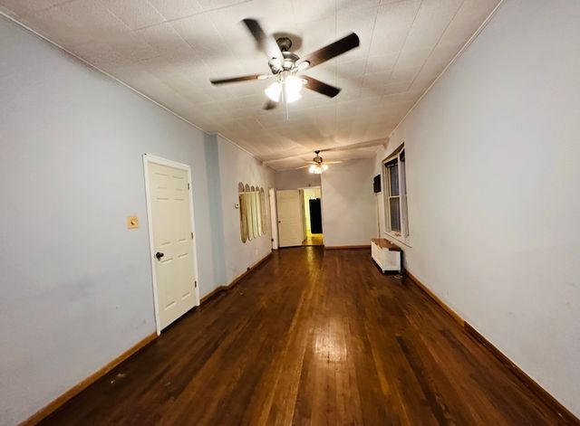 743 E 69th Place, Chicago, IL 60637