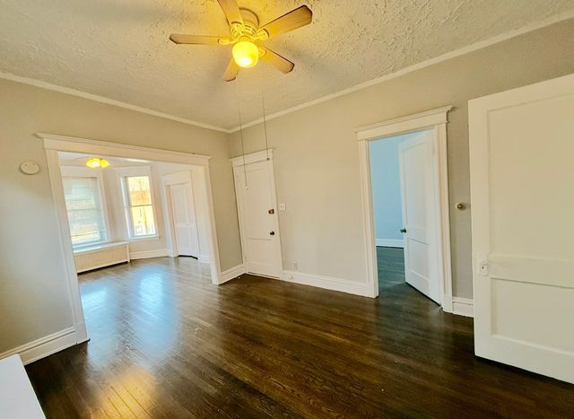 743 E 69th Place, Chicago, IL 60637