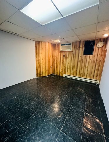 743 E 69th Place, Chicago, IL 60637