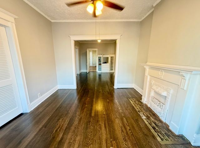 743 E 69th Place, Chicago, IL 60637