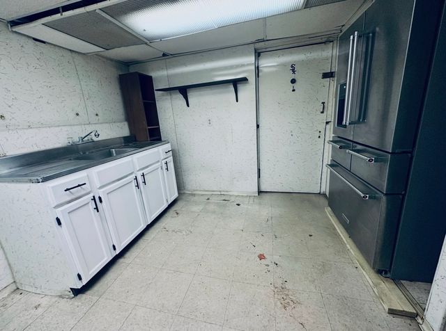 743 E 69th Place, Chicago, IL 60637