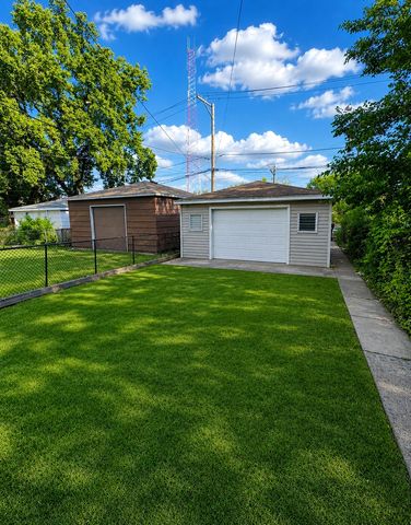 743 E 69th Place, Chicago, IL 60637