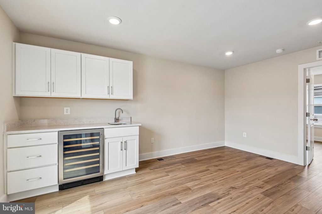 Image 28 of property listing at 2729 LIGHT ST, Baltimore, MD 21230