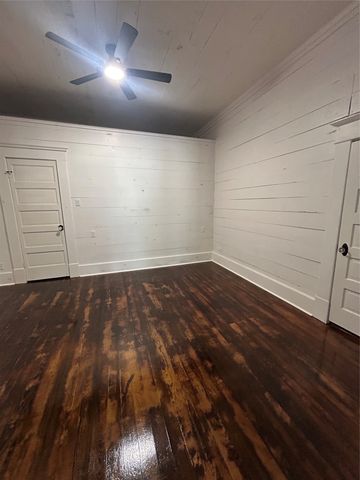 402 E Navasota Street, Groesbeck, TX 76642