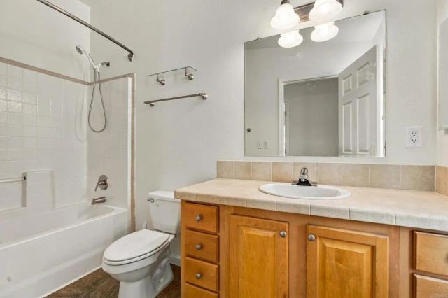 18453 Ramona View Dr, Ramona, CA 92065