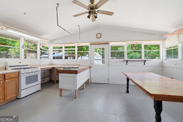 3201 HWY 17 ALT, Toccoa, GA 30577