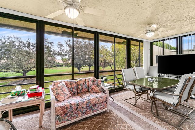 5687 Fairway Park Drive, Boynton Beach, FL 33437