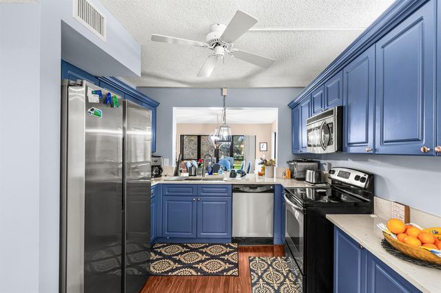 5687 Fairway Park Drive, Boynton Beach, FL 33437