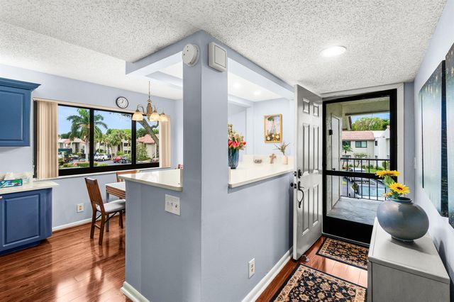 5687 Fairway Park Drive, Boynton Beach, FL 33437