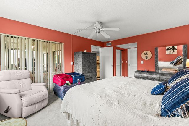 5687 Fairway Park Drive, Boynton Beach, FL 33437