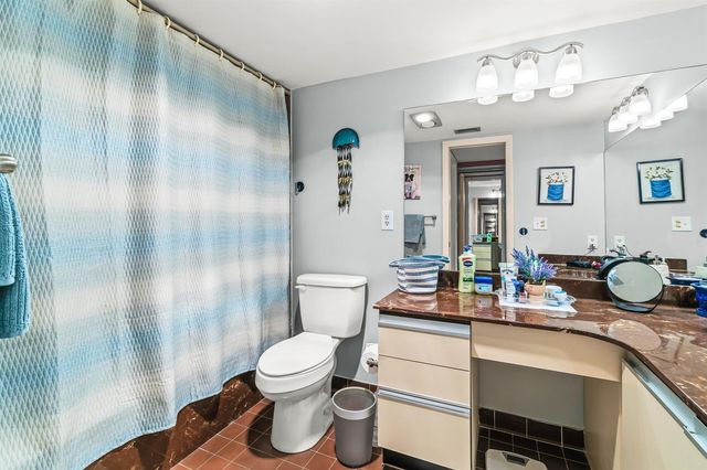 5687 Fairway Park Drive, Boynton Beach, FL 33437