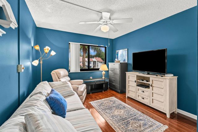 5687 Fairway Park Drive, Boynton Beach, FL 33437
