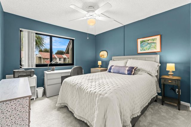 5687 Fairway Park Drive, Boynton Beach, FL 33437