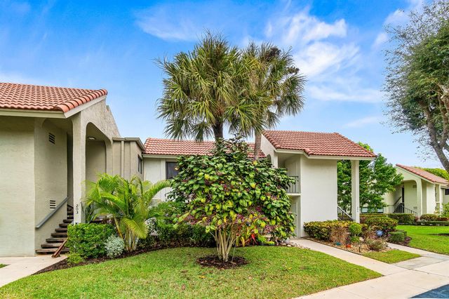 5687 Fairway Park Drive, Boynton Beach, FL 33437