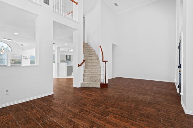 5809 Gloucester Court, Arlington, TX 76018