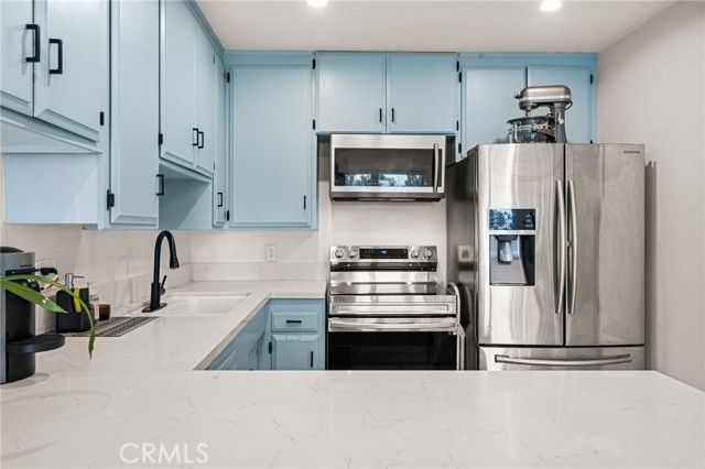 3407 Huxley Street 39, Los Angeles, CA 90027