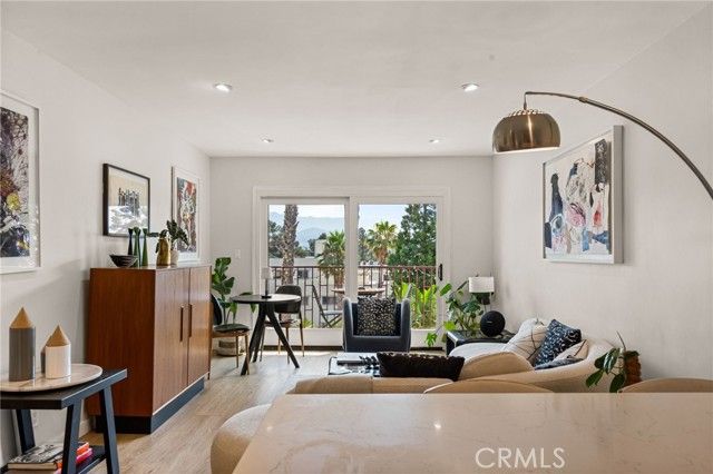 3407 Huxley Street 39, Los Angeles, CA 90027