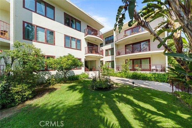 3407 Huxley Street 39, Los Angeles, CA 90027